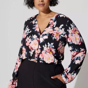 Torrid Floral Button Front Long Sleeve Blouse Floral - Size XXXL